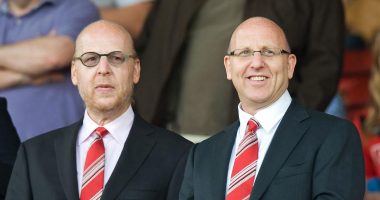 Familja Glazers po përpiqen të jenë ende pronarë të United pasi refuzuan ofertat e fundit