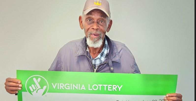 Shkoi për vizitë te vëllai, burri fiton 100,000 dollarë në lotari