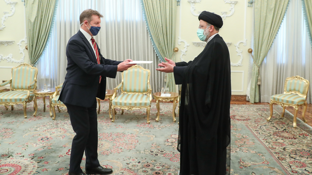 Teherani thërret ambasadorin britanik: Akuzat për furnizimin e Rusisë me dronë janë të pabaza