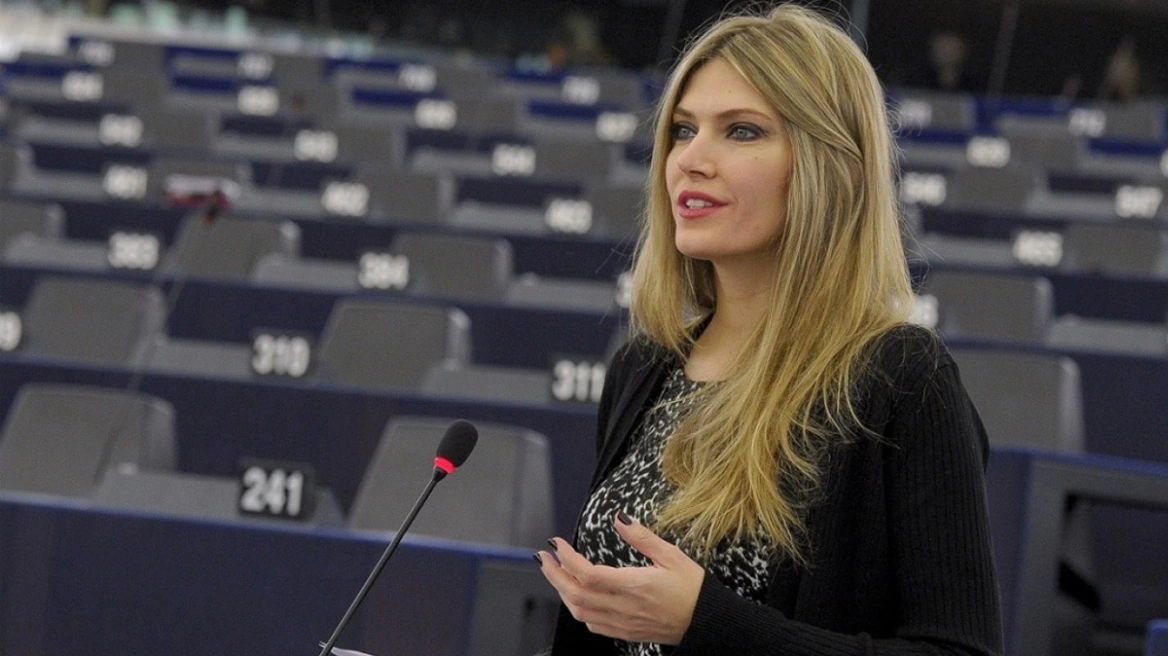 Skandali i korrupsionit në Bruksel, pezullohet nga detyra eurodeputetja greke