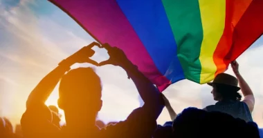 Spanja miraton ligjin e ndryshimit të gjinisë nga të miturit 14-16 vjeç të komunitetit LGBTQI