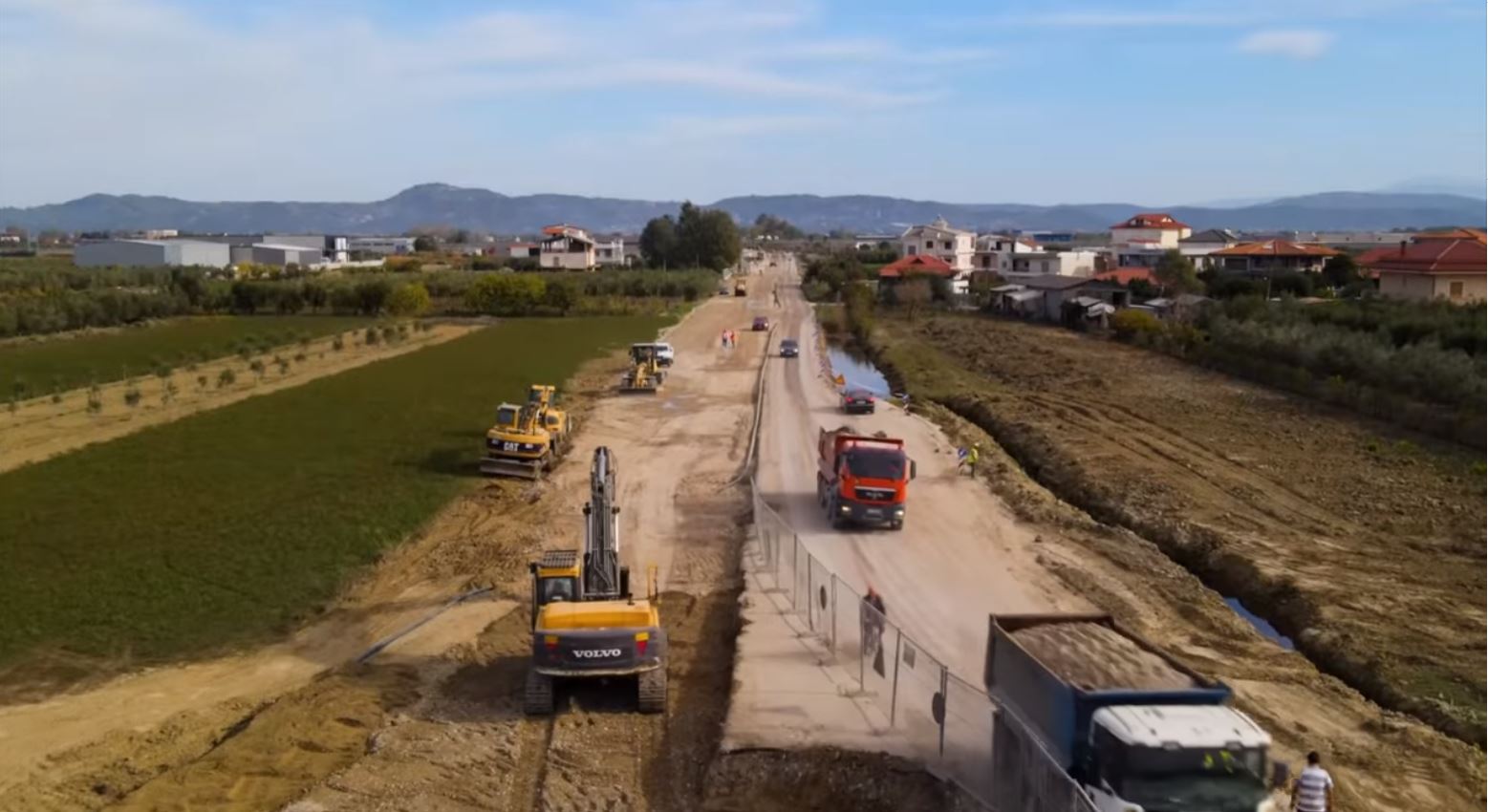 “Më i madhi në Ballkan”, Rama ndan pamjet nga Aeroporti i Vlorës: Vijon puna