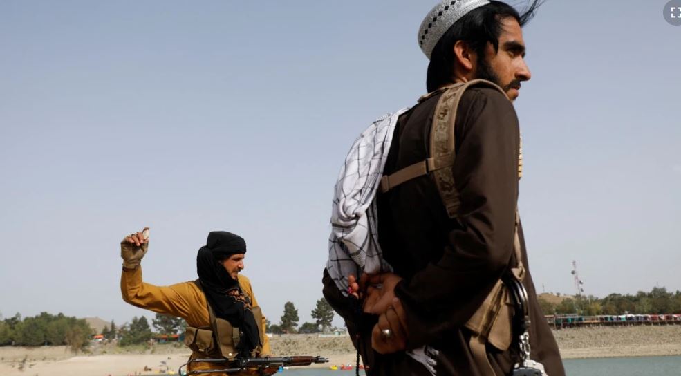 Talibanët rikthejnë ekzekutimet në publik