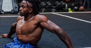 I gjymtuar dhe me zemër të madhe, luftëtari fiton ndeshjen e parë të MMA