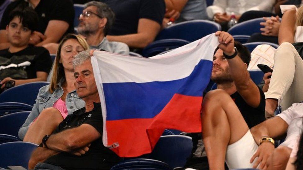 Ndalohen flamujt rusë dhe bjellorusë në Australian Open