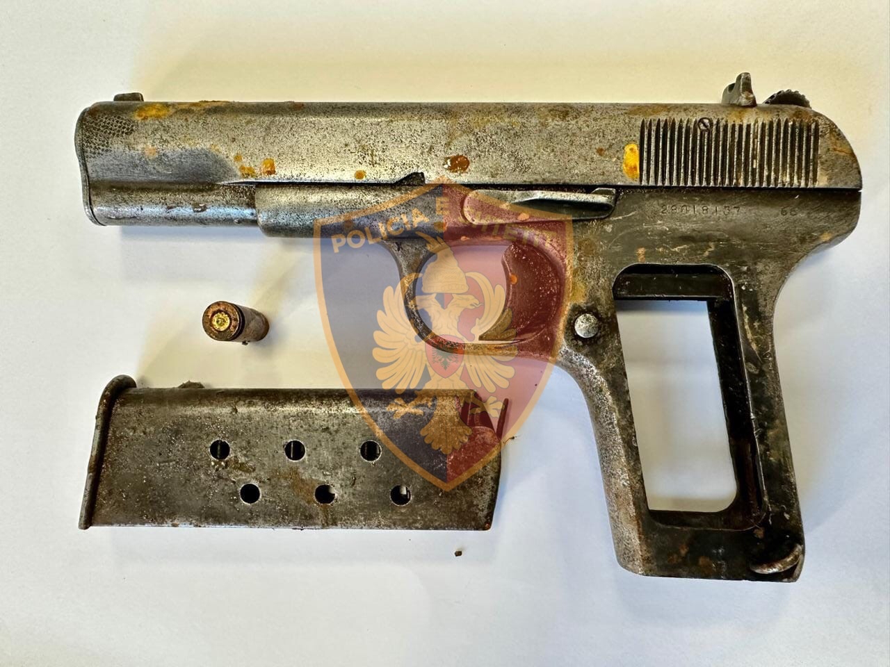 Po gjuanin me pistoletë për Vitin e Ri, policia: Si u plagos i riu në Shkodër, po i merrte armën një 15-vjeçari