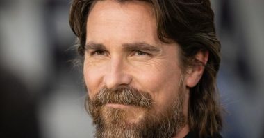 Aktori i njohur i dashuruar marrëzisht pas modeles serbe, zihet me nënën e motrën dhe përfundon në burg