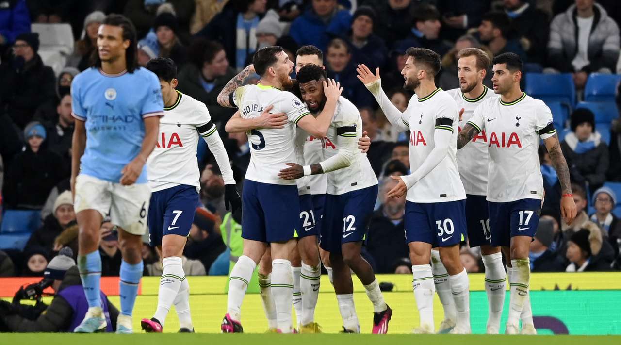 Man City bën çmendurinë, shokon Tottenhamin dhe shpreson te përmbysja e madhe