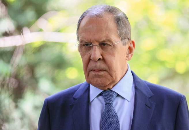 Lavrov: Nëse Finlanda anëtarësohet në NATO do të detyrohemi të marrim masa