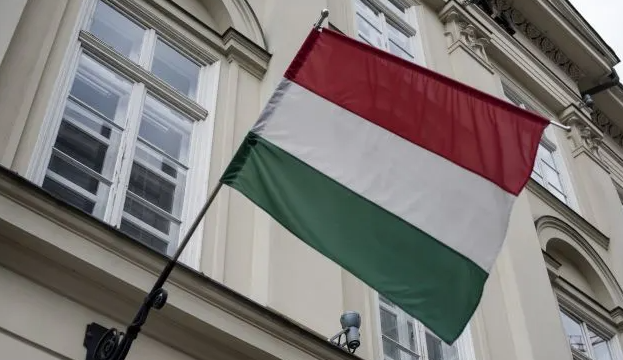 Hungaria bllokon 500 milionë euro ndihmë ushtarake të BE-së për Ukrainën