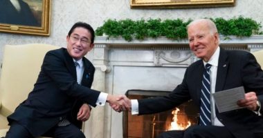 Biden përgëzon kryeministrin japonez për rritjen historike të buxhetit të mbrojtjes: Po modernizojmë aleancën tonë ushtarake