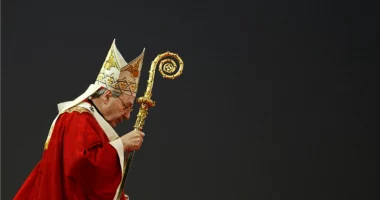 Ishte krahu i djathtë i Papës, ndërron jetë kardinali George Pell që ishte dënuar për abuzim seksual me djem të mitur