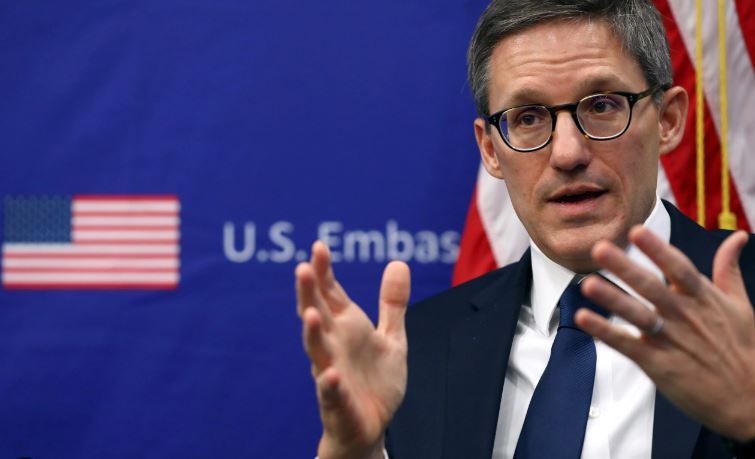 Përpjekja amerikane për njohjen Kosovë-Serbi, këshilltari i DASH të mërkurën në Prishtinë