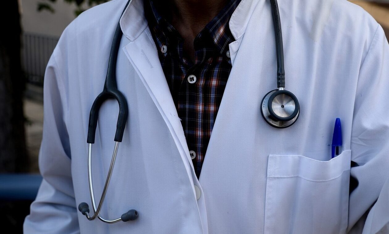 Pacienti sulmon mjekun pasi nuk donte të shtrohej në spital