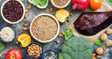 5 ushqimet që ju ndihmojnë të përmirësoni frymëmarrjen tuaj