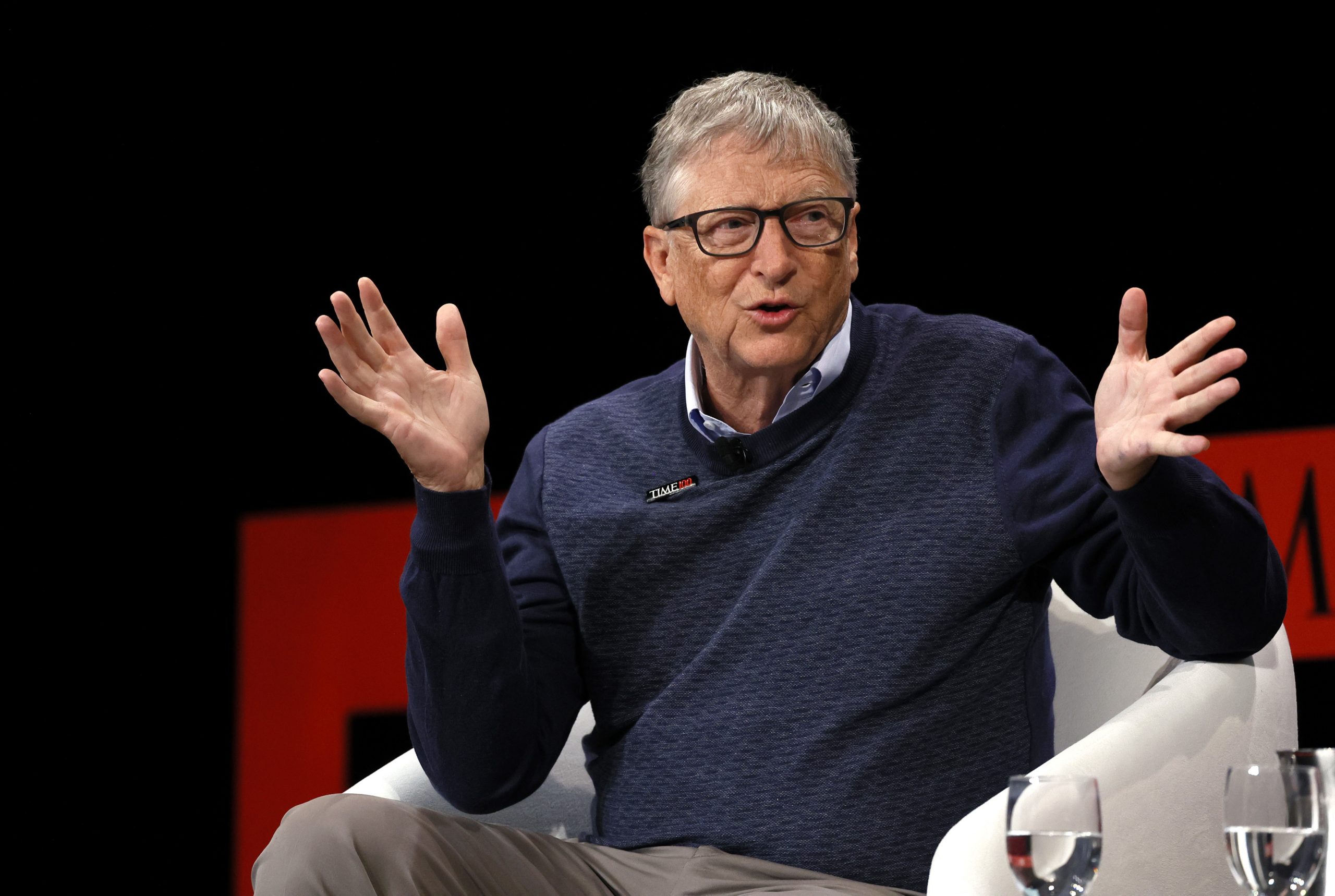 Si asnjëherë më parë, Bill Gates investon në biznesin e lopëve