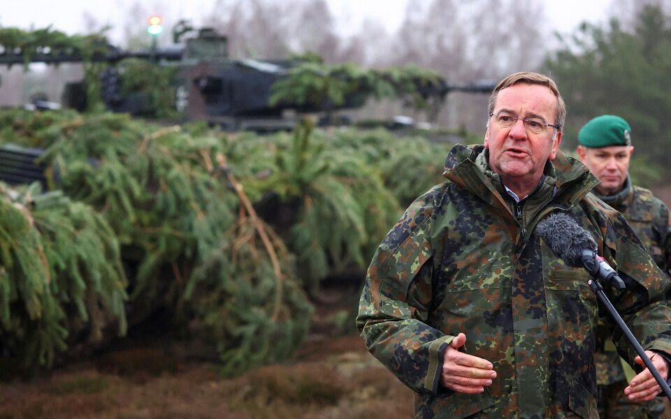 Gjermania: Brenda dy muajsh do të dërgojmë tanket “Leopard” në Ukrainë