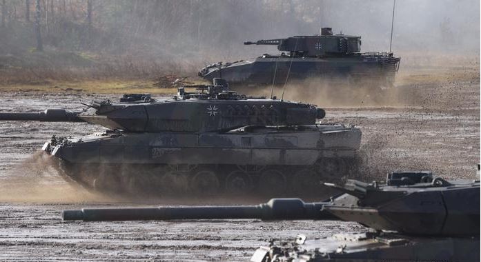 Ukraina merr premtime për më shumë se 300 tanke