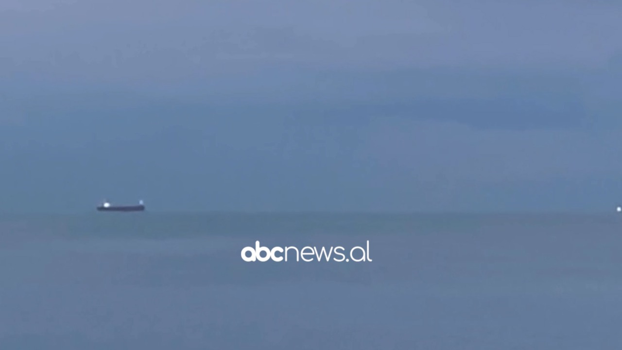 VIDEO/ Detaje të reja, zbulohet shkaku i zjarrit në anijen me flamur panamez