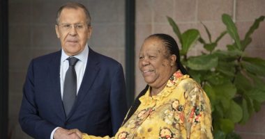 Vizita e Lavrov në Afrikën e Jugut, Pandor mbron stërvitjen e përbashkët ushtarake Rusi-Kinë