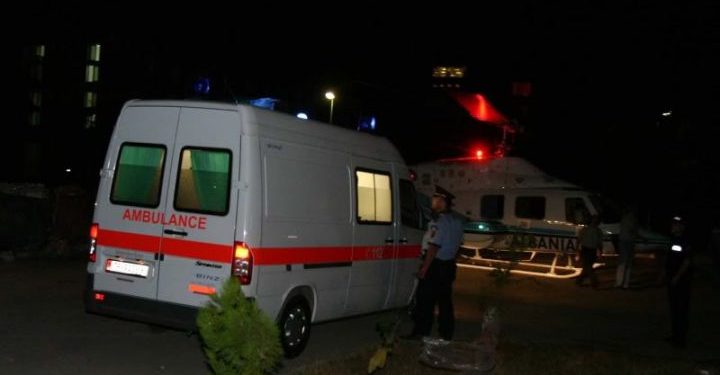 EMRI/ U hodh nga kati i 5-të i pallatit, ndërron jetë në spital burri në Korçë