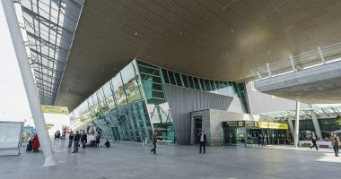 Skanimi në Rinas konstaton pakon e dyshimtë/ Ja çfarë rezultoi nga kontrolli