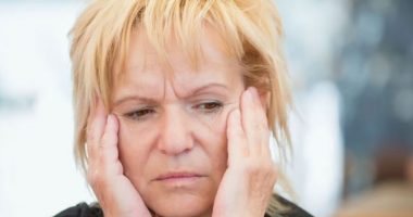 Largoni dhimbjet e kokës në vetëm 5 minuta me këtë pije me tre përbërës