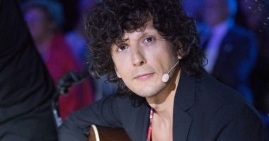 Ermal Meta anulon papritur turin e koncerteve