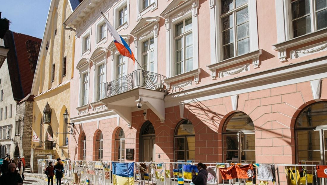 Dëbohen 21 diplomatë dhe punonjës të ambasadës ruse në Estoni