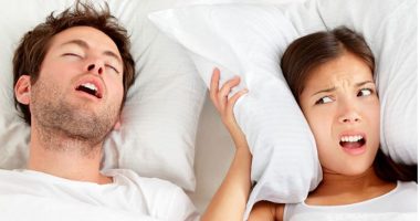 Pse gërhasim natën? Gjithçka që duhet të dimë dhe disa këshilla se si ta eliminojmë