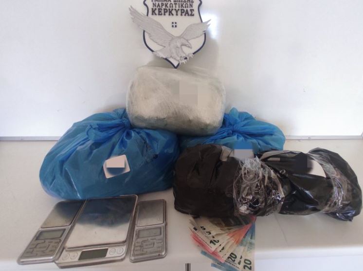 Transportonin lëndë narkotike drejt ishullit të Korfuzit, shkatërrohet banda kriminale, në pranga 8 persona, kreu i grupit një shqiptar