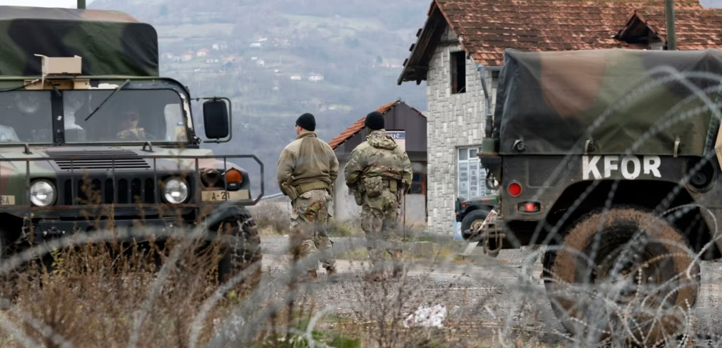 Komandanti i KFOR-it: Gjendja e sigurisë në Kosovë, e paqëndrueshme dhe e paparashikueshme