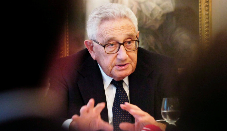 Kissinger kritikon Berlinin për lejimin e festimeve pro-Hamasit