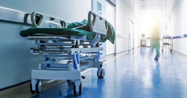 Denoncoi për mjekun e rremë, vëllai i viktimës: Na mori 65 mijë euro dhe më vdiq vëllain