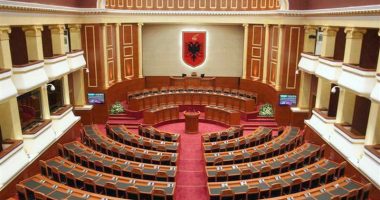 Deputeti demokrat njoftoi lënien e mandatit, kush pritet të zërë vendin e Veizajt në Kuvend, propozim në lista nga PDIU