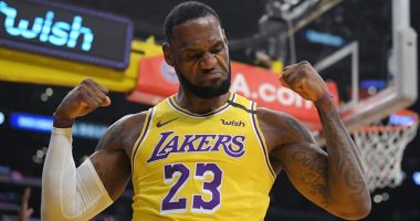 “Mbreti” i NBA-së mendon tërheqjen, LeBron James “trazon ujërat”
