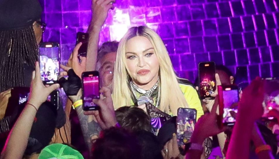 Madonna paralajmëron turneun botëror për vitin 2023