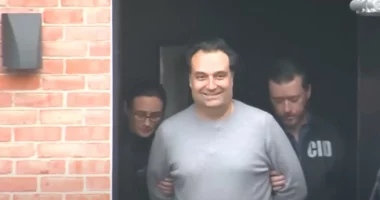 Kërkoi në google “si të zhdukte trupin”, policia zbuloi se burri vrau gruan e tij në SHBA