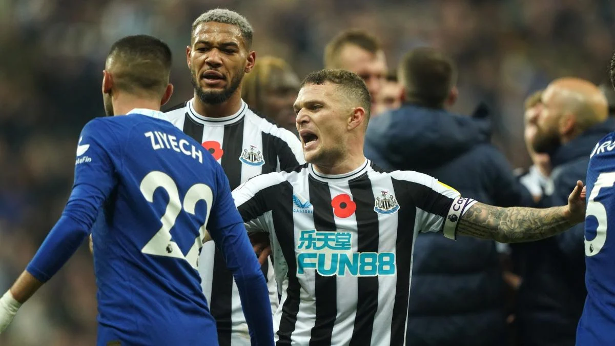 Newcastle United dëshiron të afrojë tre lojtarë nga Chelsea