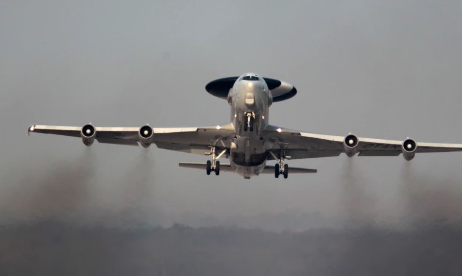 NATO do të zhvendosë avionët e zbulimit në Rumani