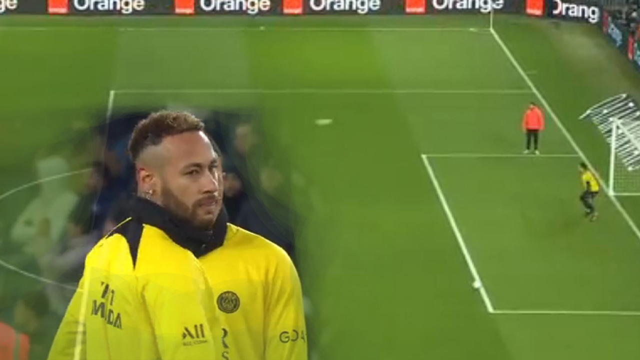 VIDEO/ Neymar ekzekuton një goditje të lirë, reagimi i Mbappes bëhet viral në rrjetet sociale