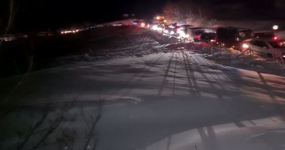 Reshjet e dëborës bllokuan Rrugën e Arbrit, si paraqitet situata sot në Dibër