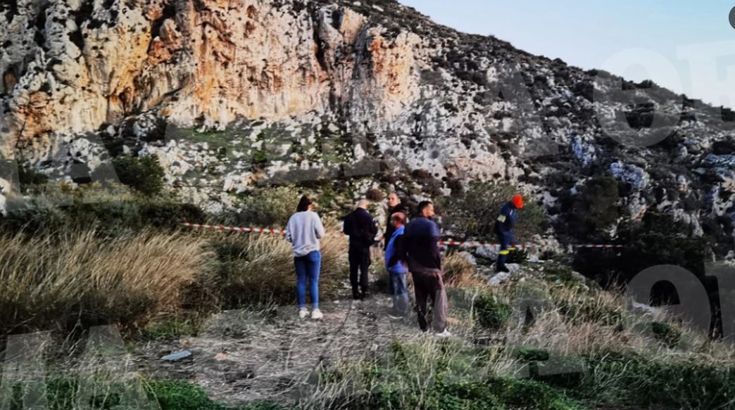 VIDEO/ Tragjike në Greqi, shqiptarin e godet shkëmbi dhe e hedh në humnerë