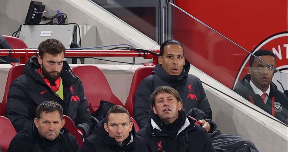 Liverpool i trembet dëmtimit të Van Dijk, problemi në kofshë më i rëndë se sa mendohej
