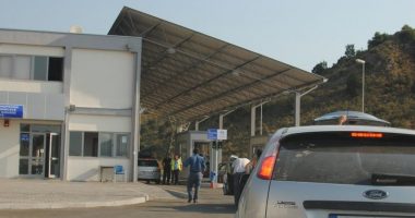 Vodhën një emigrant të parregullt, gjykata merr vendimin për dy doganierët në Sarandë