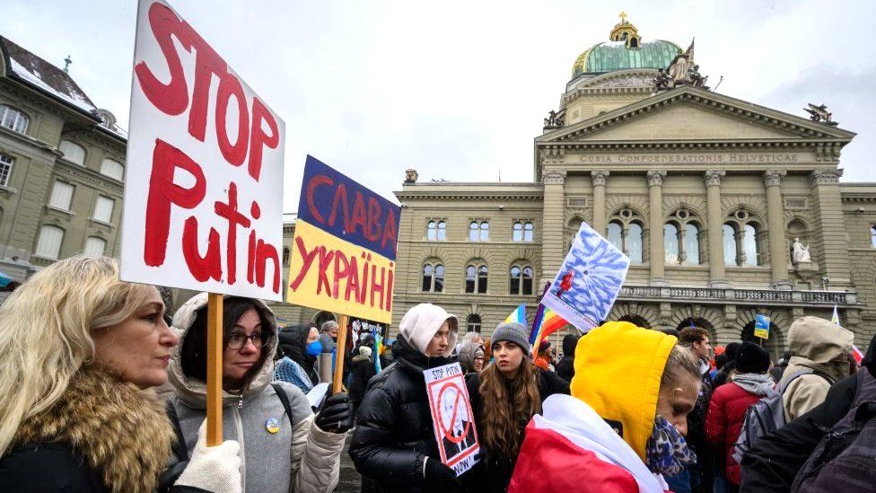 Konflikti në Ukrainë, Rusia nuk pranon Zvicrën si ndërmjetëse