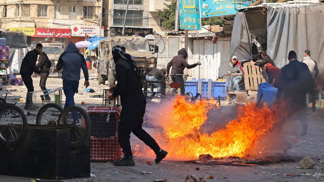 Sulm në Palestinë, ushtria izraelite ekzekuton 10 palestinezë, qindra të plagosur