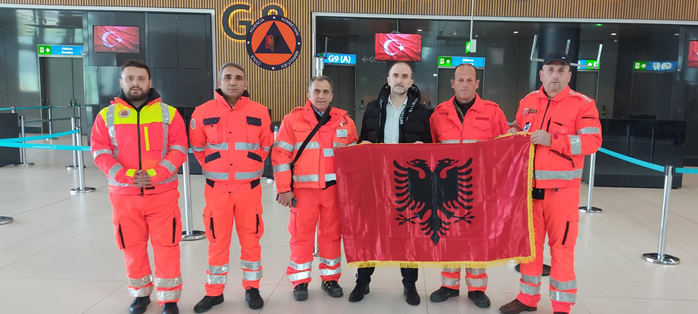 Tërmeti në Turqi, ekipit shqiptar të shpëtimit i bashkohen dhe 5 mjekë