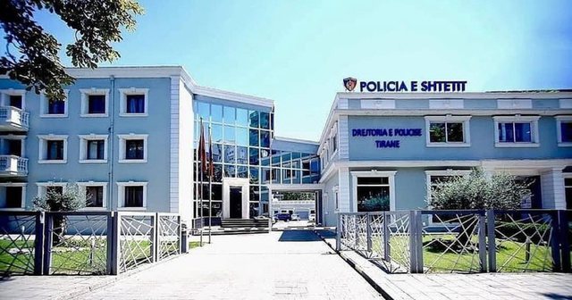 Zbardhen 4 raste vjedhjesh në Tiranë, vihet në pranga 25-vjeçari