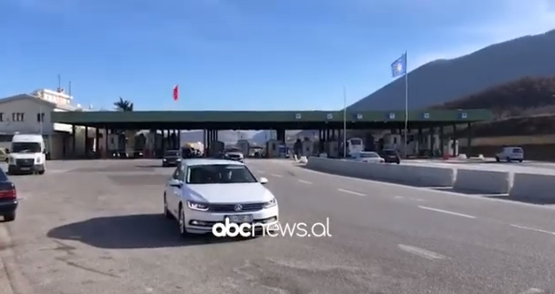 Pavarësia e Kosovës, fluks automjetesh drejt Shqipërisë